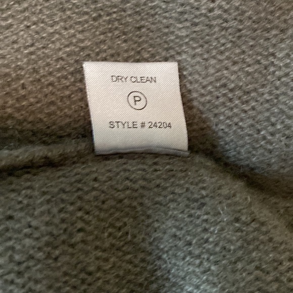 🥰360 sweater Cashmere turtleneck NWT - Picture 6 of 6